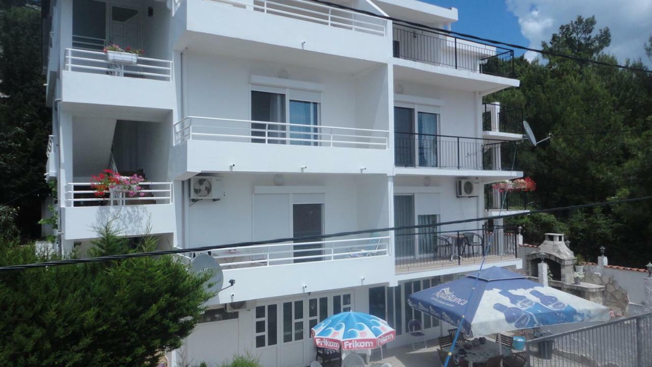 Brankas Apartments バール エクステリア 写真